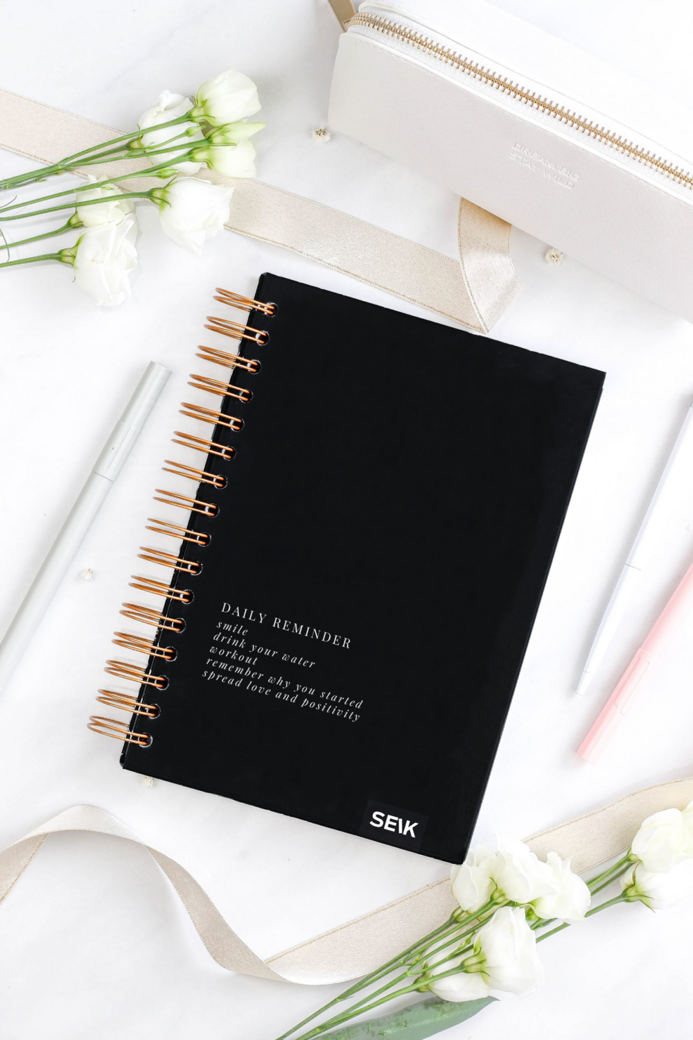 Планировщик Happy Calender 25/26 на английском языке, на спирали - reminder