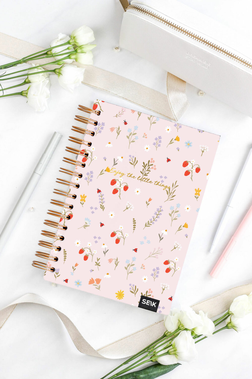 Планировщик Happy Calender 2026 на английском языке, на спирали - Little things