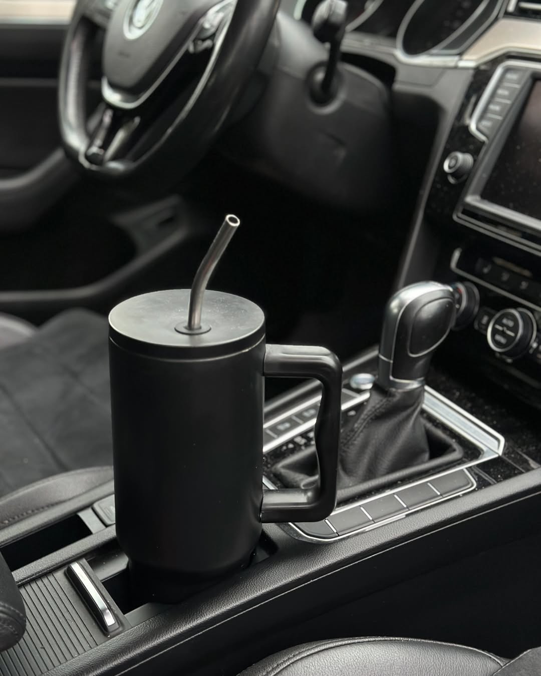 Термокружка Tumbler - полночный черный, 1200 мл — изображение 6
